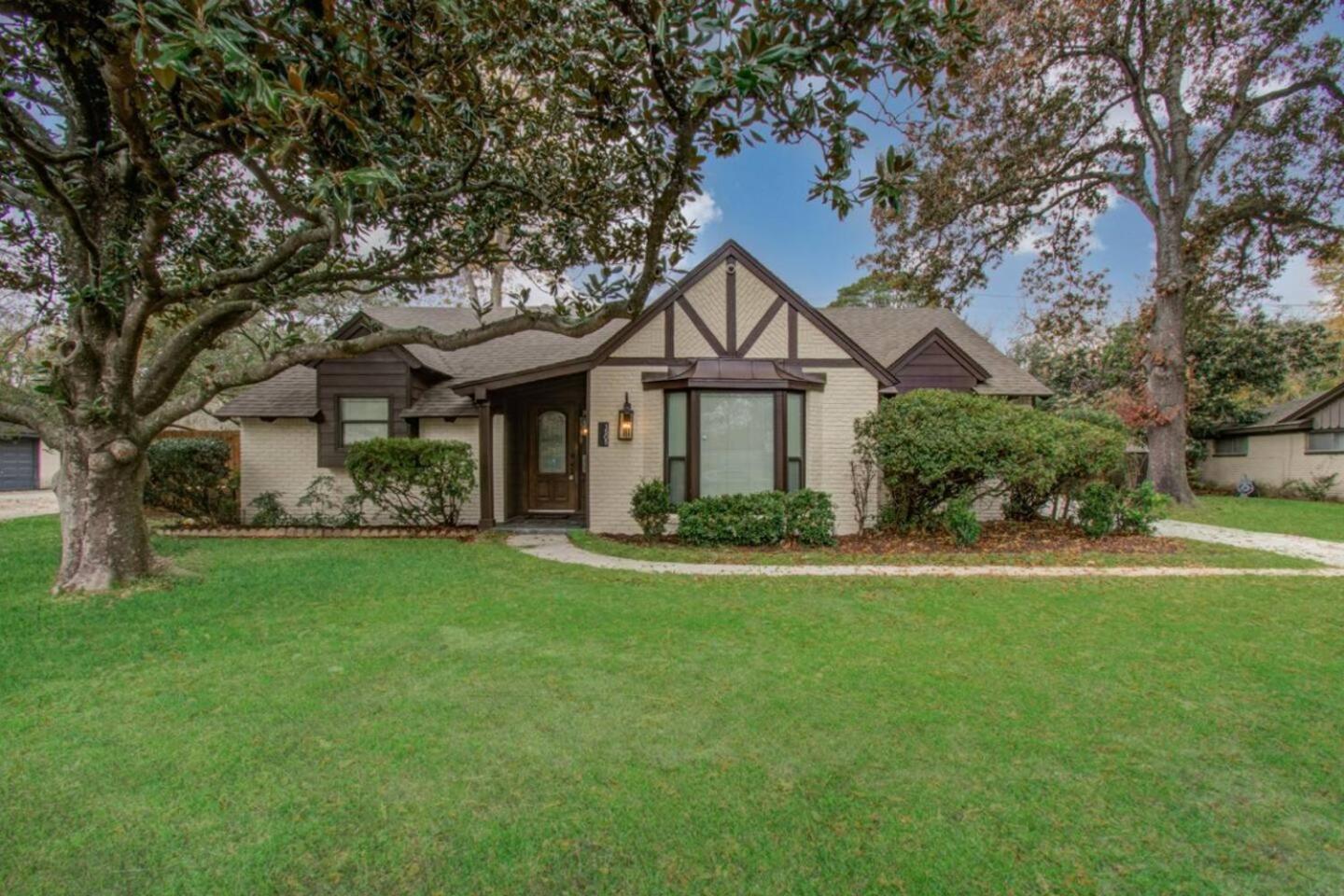 Western Oaks Retreat Houston Eksteriør billede